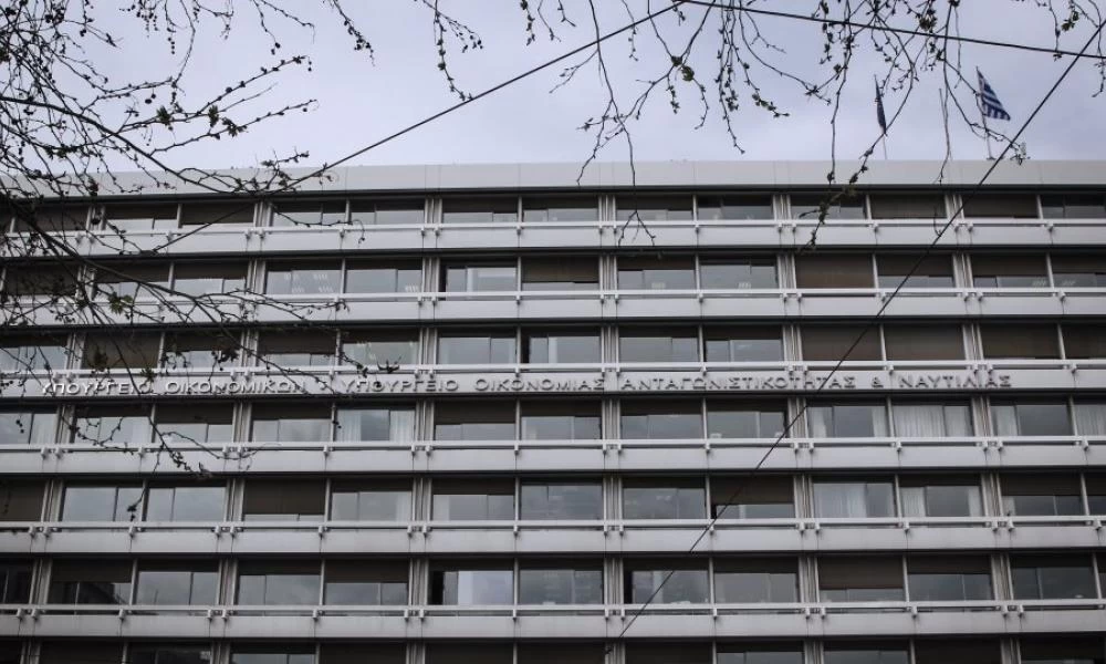 Σε ποιες επιχειρήσεις αναστέλλονται οι φορολογικές και ασφαλιστικές οφειλές λόγω κορωνοϊού